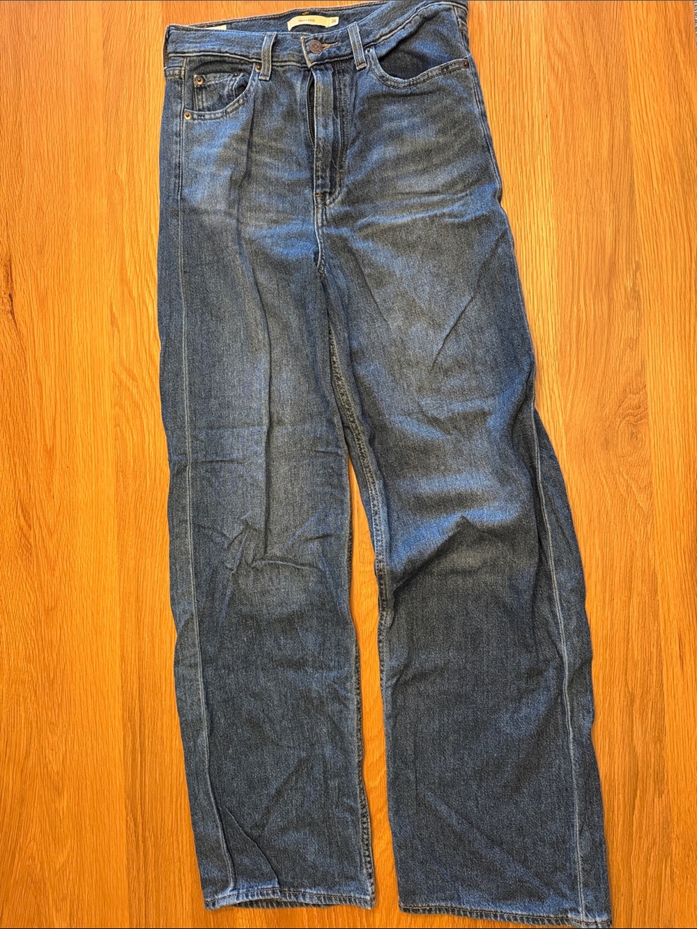 Levi's High-Rise Wide-Leg Jeans in Dark Blue Wash